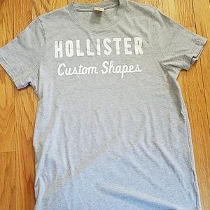 Hollister t shirt